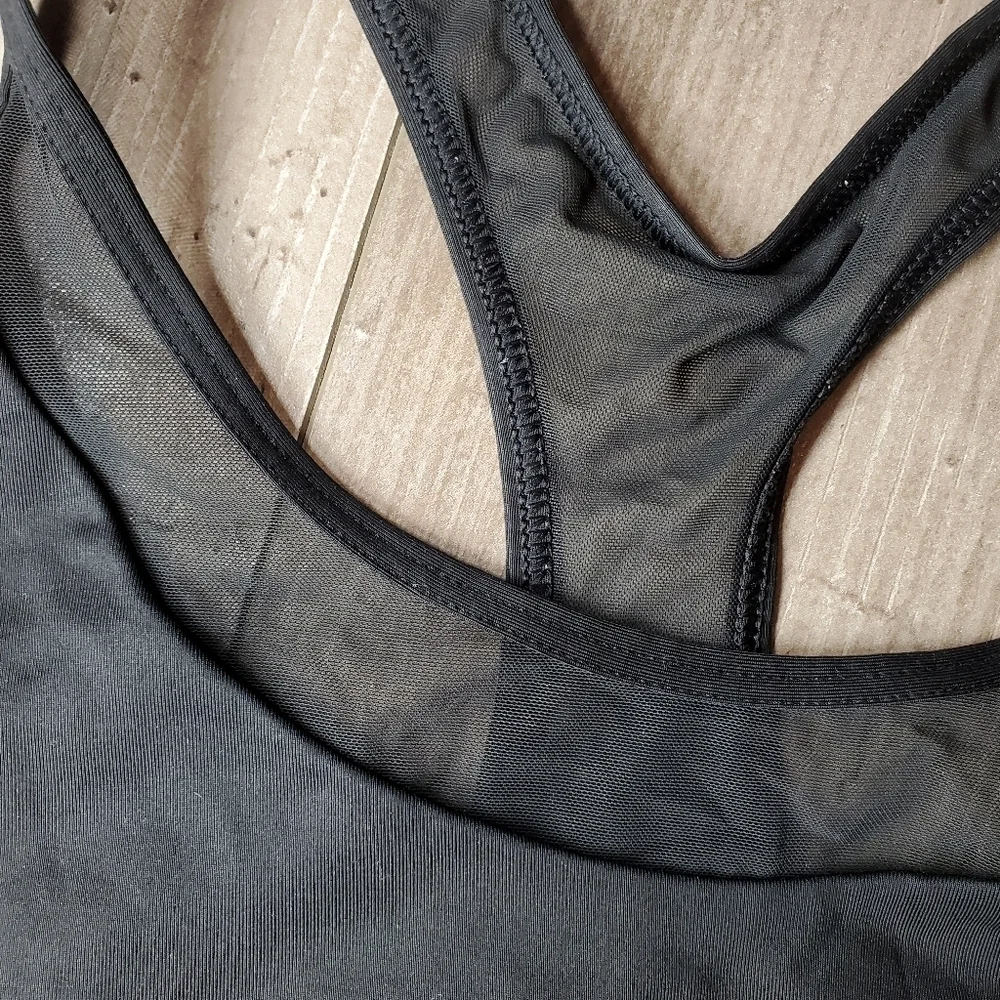 VSX Victoria's Secret Sport Racerback Sports Bra Black Size Small Mesh Trim EUC